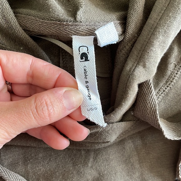 Cable & Gauge Sage Green Short Sleeve Hooded Tunic Shirt Top - Picture 6 of 9